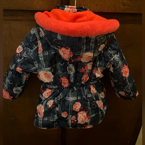 Cute Girl Toddler Winter Jacket with Hoodie 👧 - Picture 2 of 3